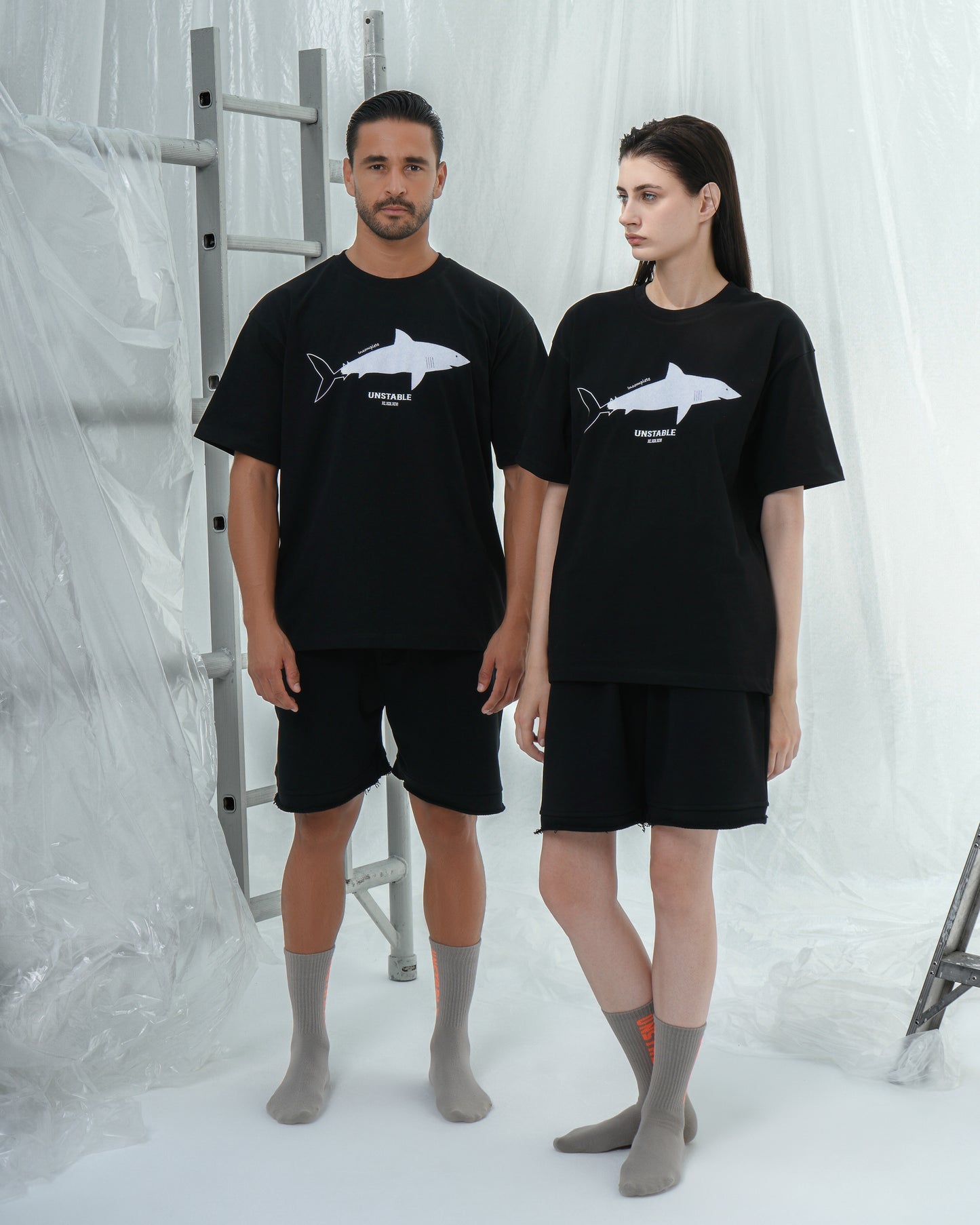 UNSTABLE SHARK PRINT T-SHIRT