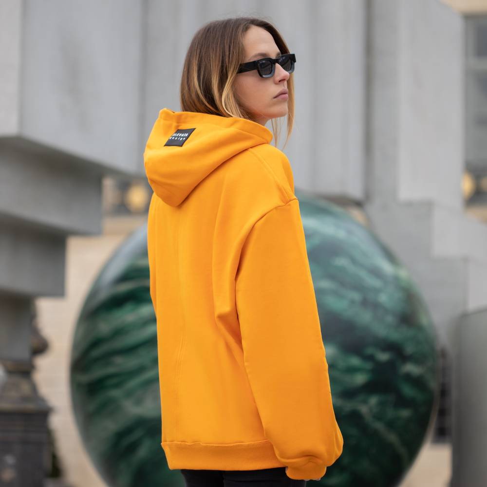 ELEVATA HOODIE WITH ILLUSION PRINT ON THE FRONT